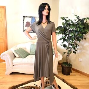 Perceptions New York Short Sleeve Olive Green Wrap Midi-Dress Size 14